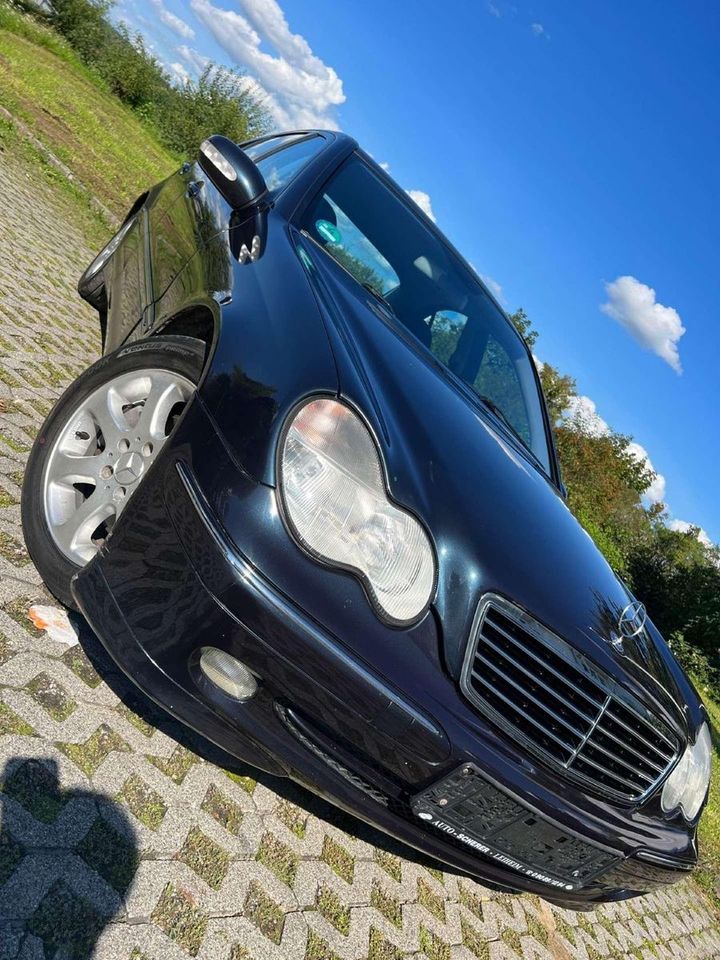 Mercedes-Benz C 240 Elegance guter Zustand Neu Tüv in Murr Württemberg