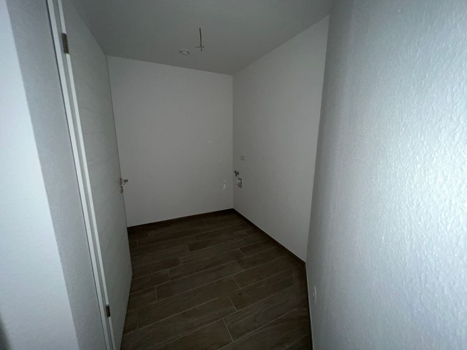 Schöne 3 Zimmer OG- Wohnung inkl. Einbauküche. in Lohne (Oldenburg)