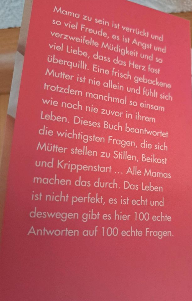 Buch "100 echte Mama-Fragen" in Meckel