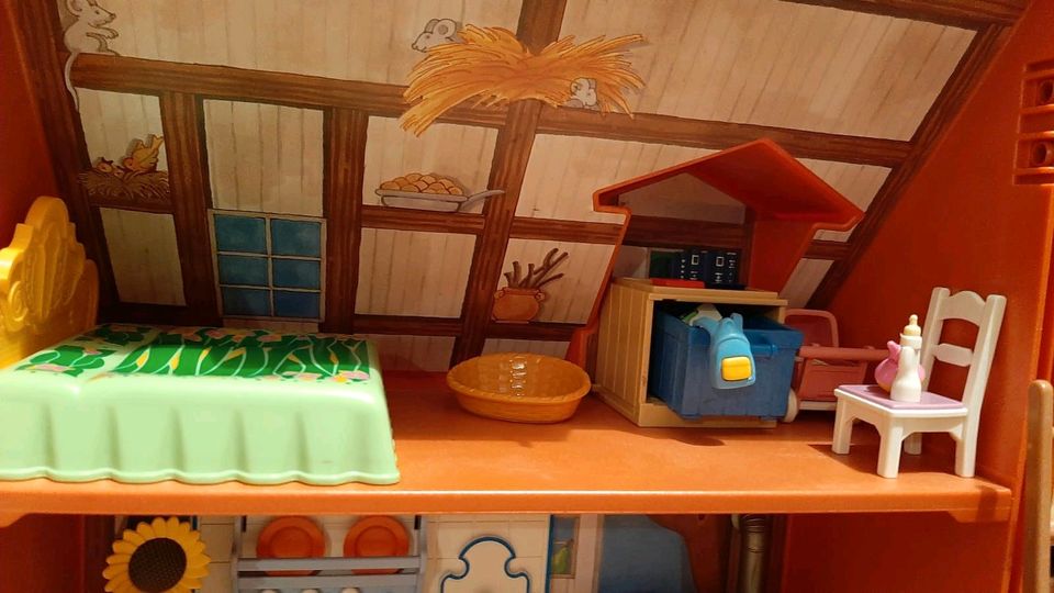 Playmobil Puppenhaus tragbares mobiles Haus Bauernhaus in Viersen