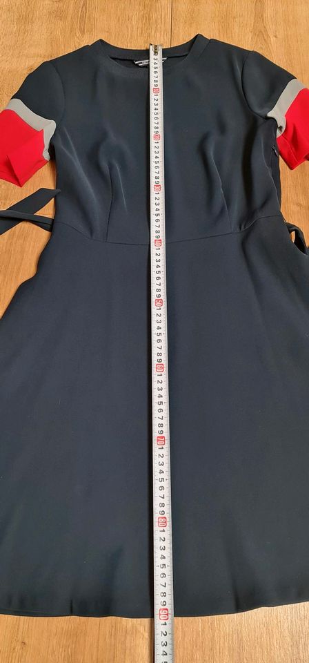 TOMMY HILFIGER Stylisches Kleid Gr  S  UK 4 w. Neu in Estenfeld