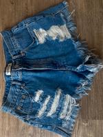 Kurze Jeanshose im used look von Bershka Brandenburg - Cottbus Vorschau