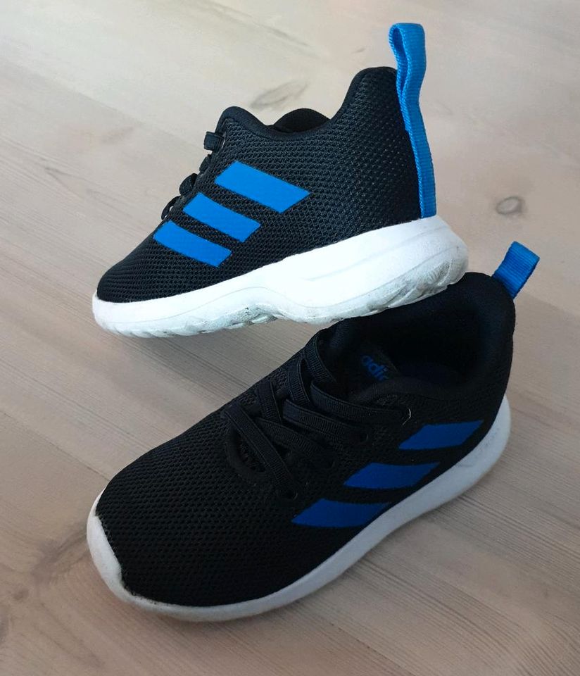 ADIDAS Kinder Lite Racer CLN  Gr. 23,5  Turnschuhe in Steinbergkirche