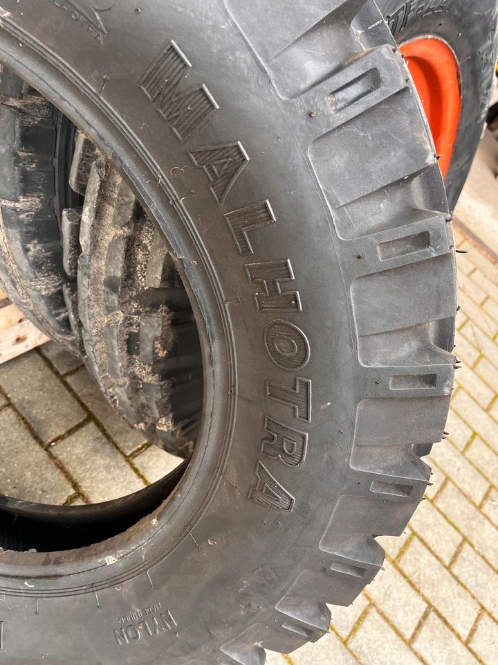Reifen Räder Felgen Traktor Belarus MTS kein ZT in Altenberg Sachs