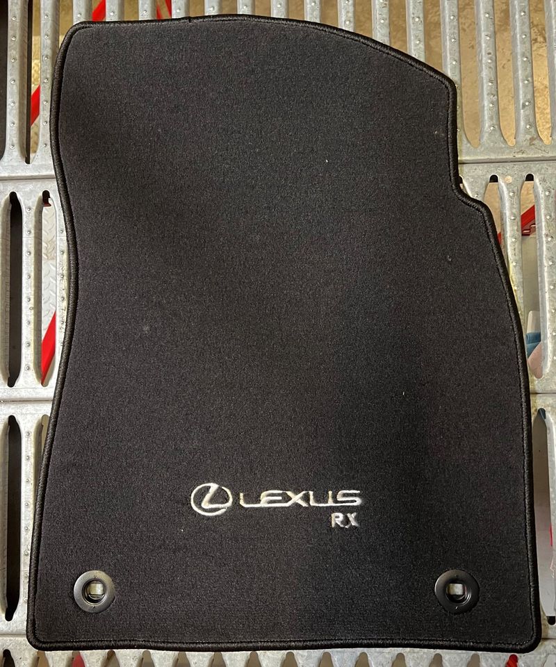 Textilfußmatten für Lexus RX (PW210-0E000-C0) in Wertheim