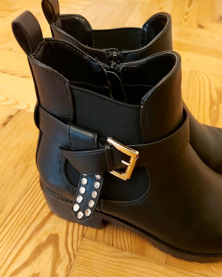 Stiefeletten, Stiefel Anna Field schwarz Gr. 39  fast NEU in München