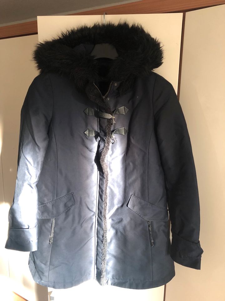 Zara Winterjacke blau S in Bremen