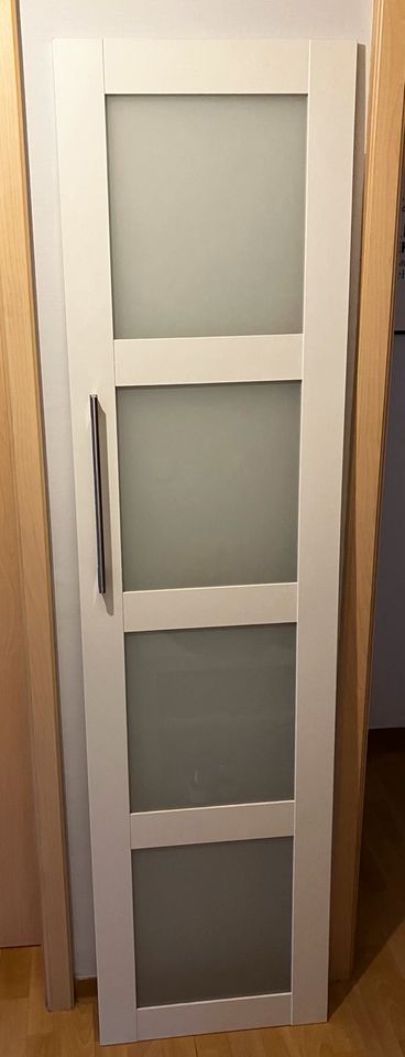 Ikea Bergsbo Kleiderschrank Tür 50x195 in Babenhausen