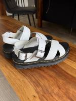 Dr. Martens Leder Sandalen 39 Nordrhein-Westfalen - Kaarst Vorschau