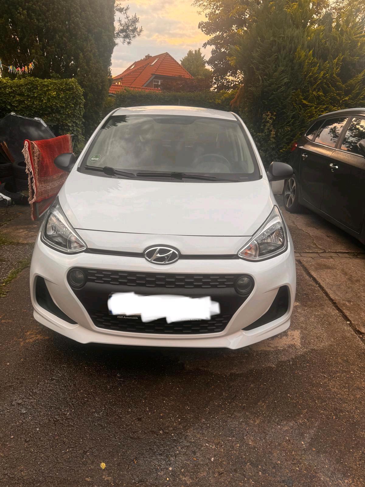 Abbildung des Autos Hyundai i10 1,0. l