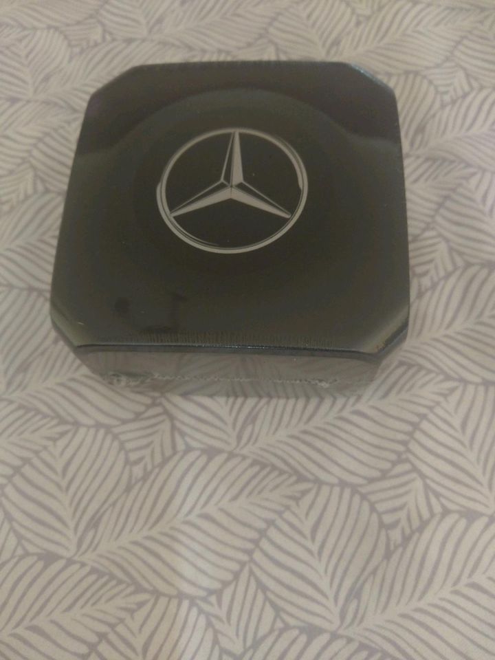 Mercedes Benz Ersatzlampenbox A0005802610 NEU in Korbach
