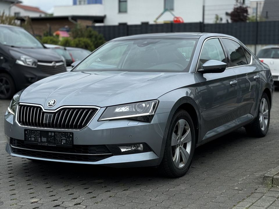 Skoda Superb Style Lim. DSG 4x4 PANO+ACC+NAVI+MEMO+KAM in Ebsdorfergrund