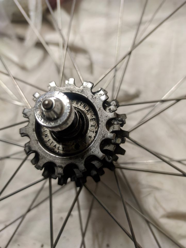 Altes Rennarad Stahlrahmen Campagnolo Gipiemme 3TTT Ersatzteile in Berlin