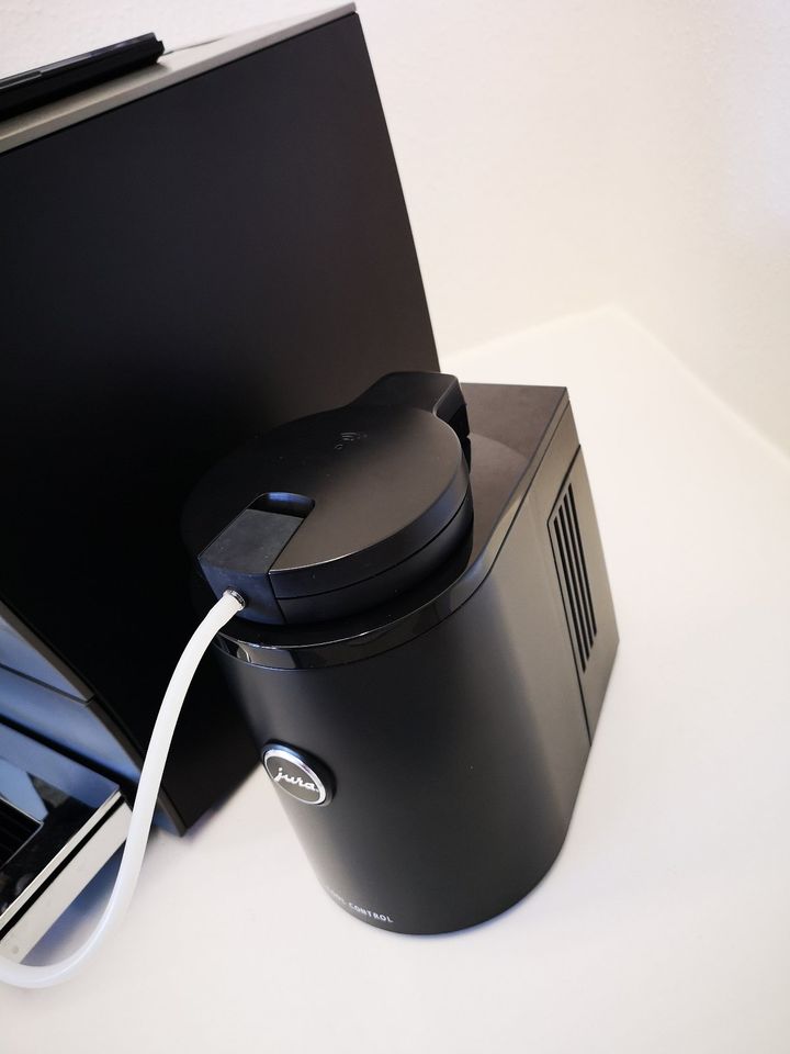 Jura Z6 Dark Inox Smart Cool Control Kaffeevollautomat in Kalefeld