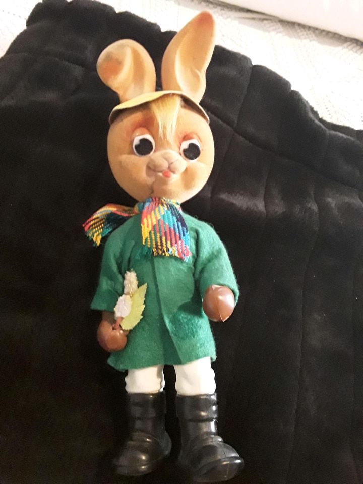 Erzgebirge antiker Osterhase DDR 35 cm groß Ostern Werbefigur in Scharbeutz