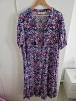 Kleid in Größe 52 Niedersachsen - Burgdorf Vorschau
