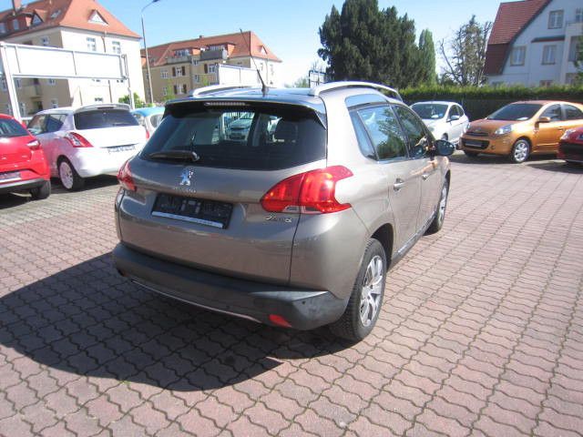 Peugeot 2008 Allure aus 1. Hand in Dresden