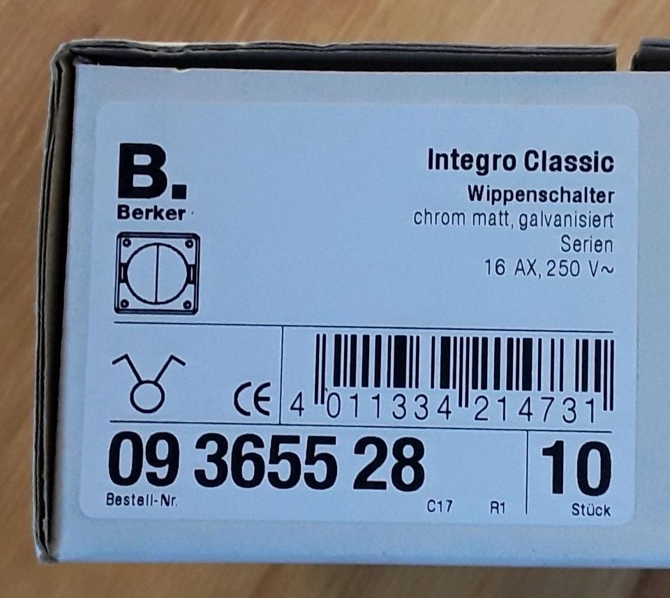 50 Stück Berker Wippenschalter Integro Classic 09365528 in Friedeburg