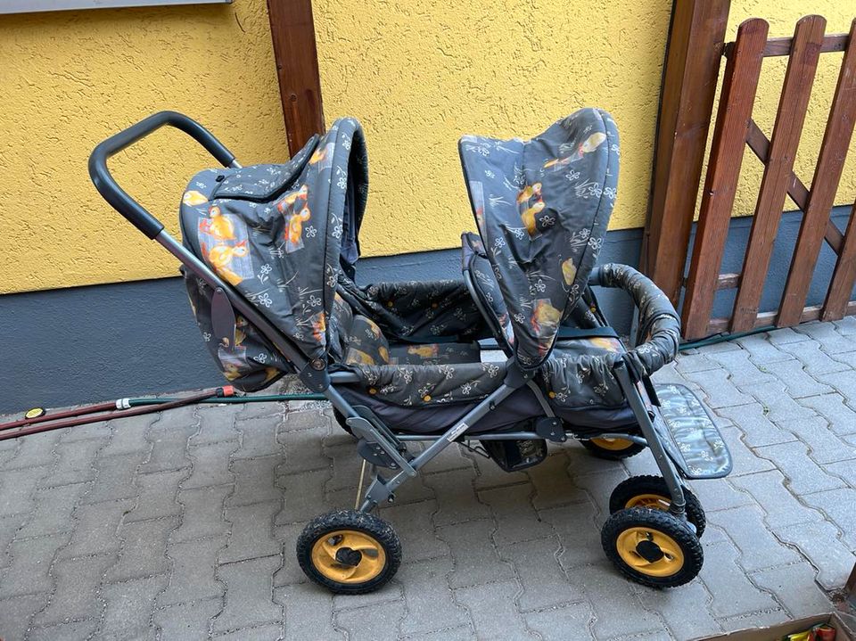 Zwillingskinderwaagen abzugeben in Bautzen