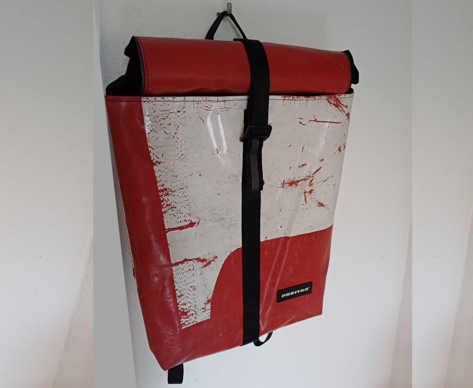 Freitag Rolltop Rucksack Tasche F155 CLAPTON Backpack rot weiß in Darmstadt