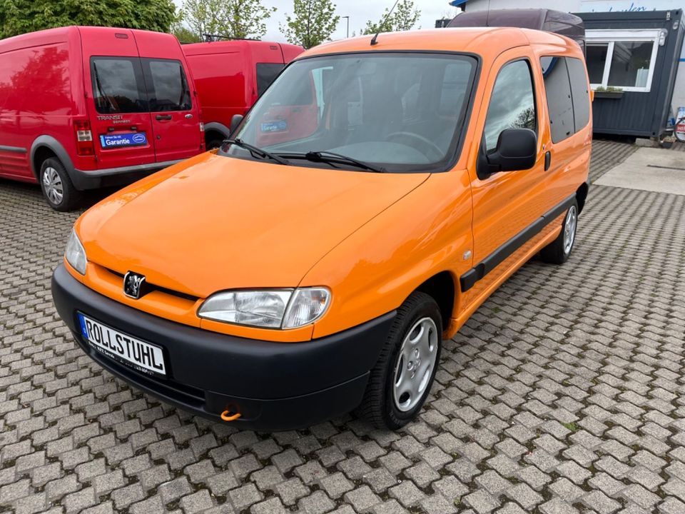 Peugeot Partner 1.8 90PS Rollstuhlrampe Klima Tüv Neu in Niestetal