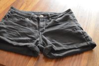 schwarze Shorts ,von H&M in Gr.36 neuwertig Sachsen-Anhalt - Wiederstedt Vorschau