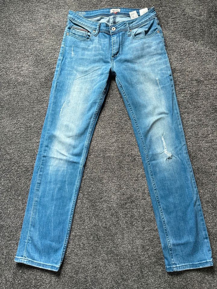 Hilfiger Jeans 29/32 in Bexbach