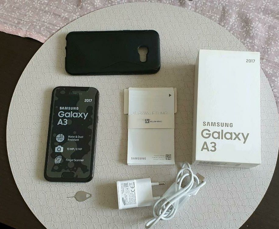 Samsung Galaxy A3 2017 16GB SM- A320FL OVP TOP ZUSTAND ! in Gelsenkirchen