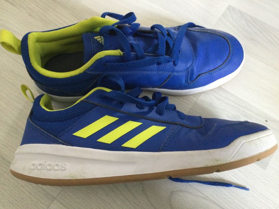 Adidas Sportschuhe,Turnschuhe,blau,Gr.38,prima Zustand in Neunkirchen a. Brand