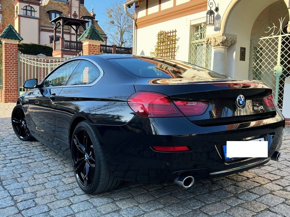 BMW 640 d Coupé schwarz * 20" * LED * PANO * 360 * MEMO in Potsdam