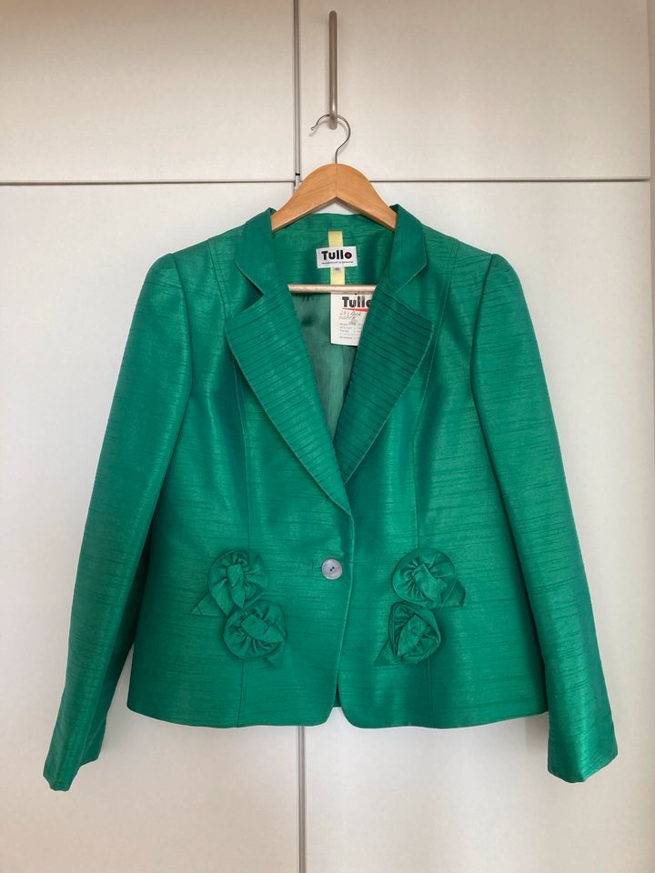 Eleganter Blazer / Cocktailjacke von Tullo, Gr. 40 grün in Frankfurt am Main