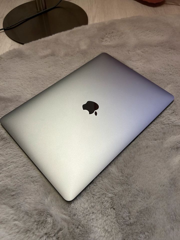 Apple 13“ Macbook Pro 2020 in Sohren Hunsrück