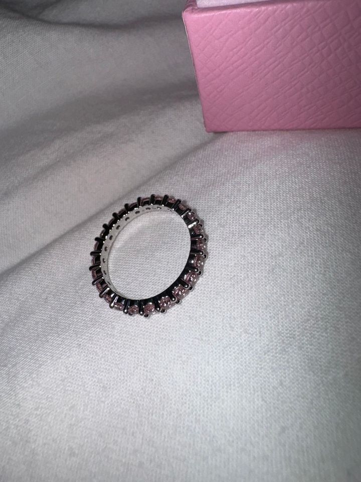 Swarovski Ring Größe 50 Silber/ rosa Strasssteinchen ❤️❤️❤️neu in Bad Wildungen