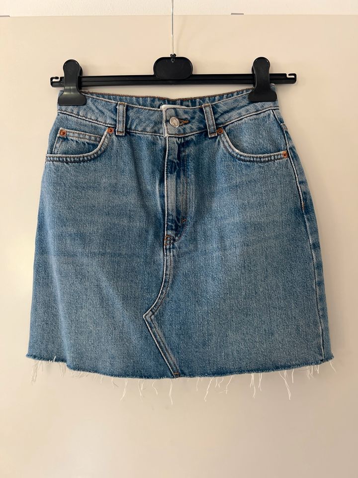 Jeansrock Topshop Gr.34 in Rösrath