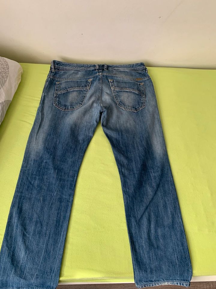 Diesel Jeans Herren in Gelsenkirchen