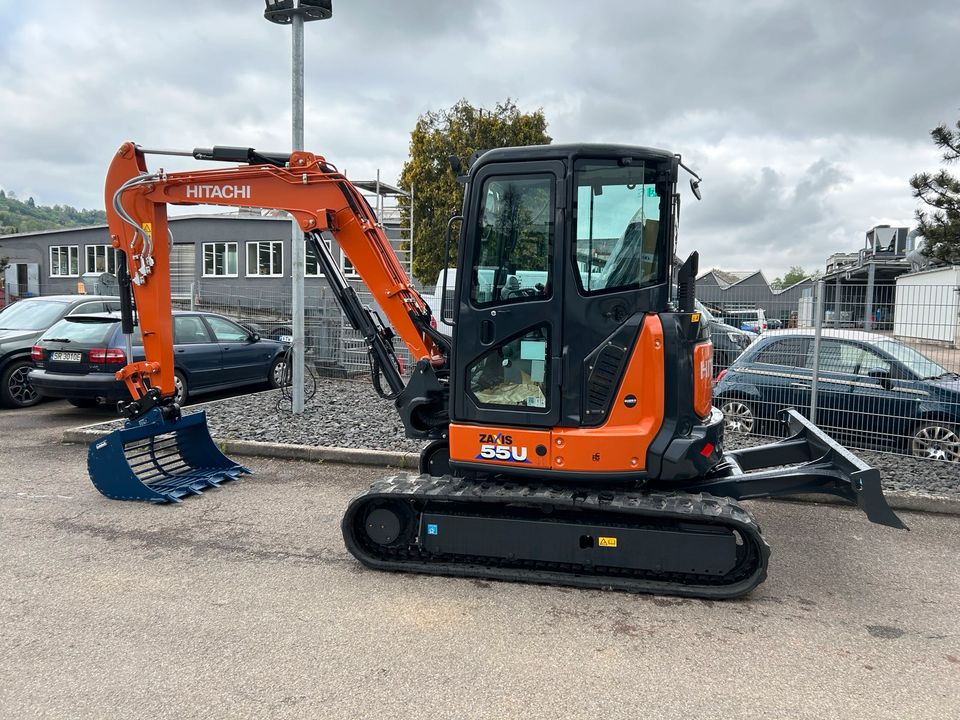 HITACHI ZX55U-6 CLR Kompaktbagger - NEU mit HS03 SW & Sieblöffel in Remshalden