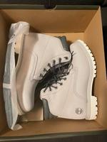 Timberland Waterville 6 IN Waterproof Boot light grey Nubuck München - Laim Vorschau