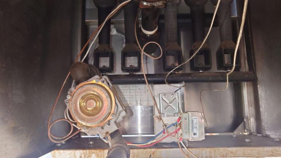44KW Profi Hochleistungs Fritteuse ATOSA Propan Gas ATFS-75 in Dresden