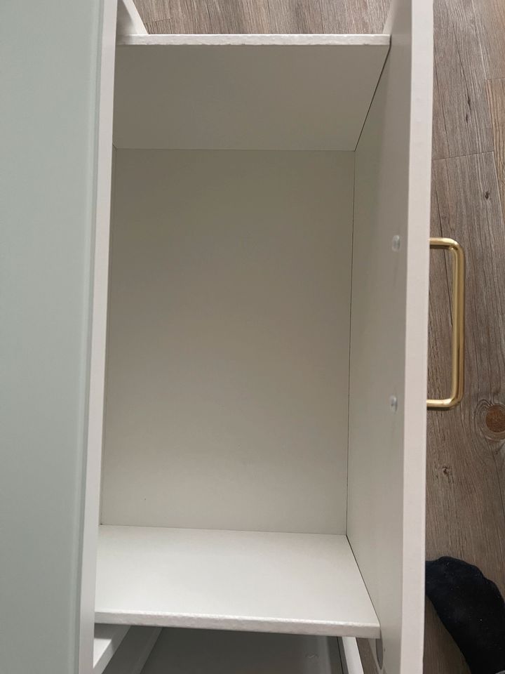 2x IKEA BESTA/SMEVIKEN Nachttische/Hängeschränke 60x45x39cm weiß in Düsseldorf