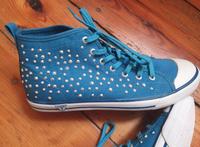 Guess Retro Sneaker Schnürschuhe blau mit Nieten, neu, Gr. 39 Berlin - Schöneberg Vorschau