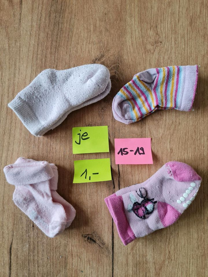 Baby Socken, Sticksocken, Baby Schuhe in Obing