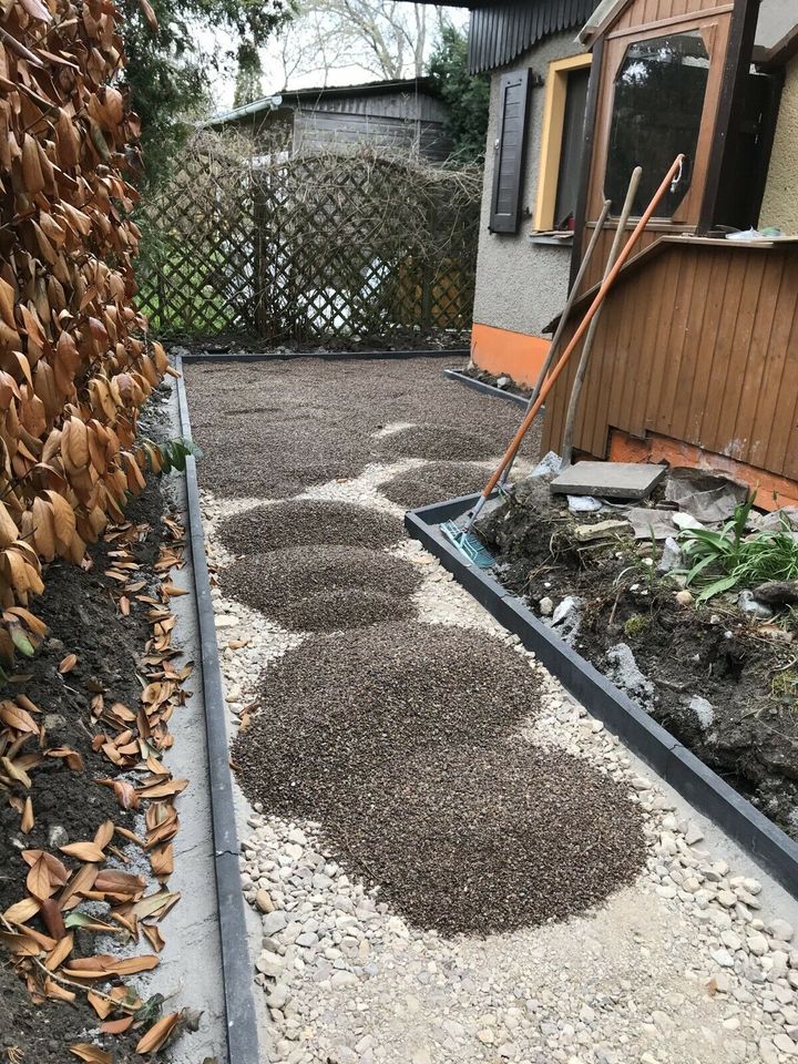 Garten- und Landschaftsbau, Baumfällung in Drei Gleichen