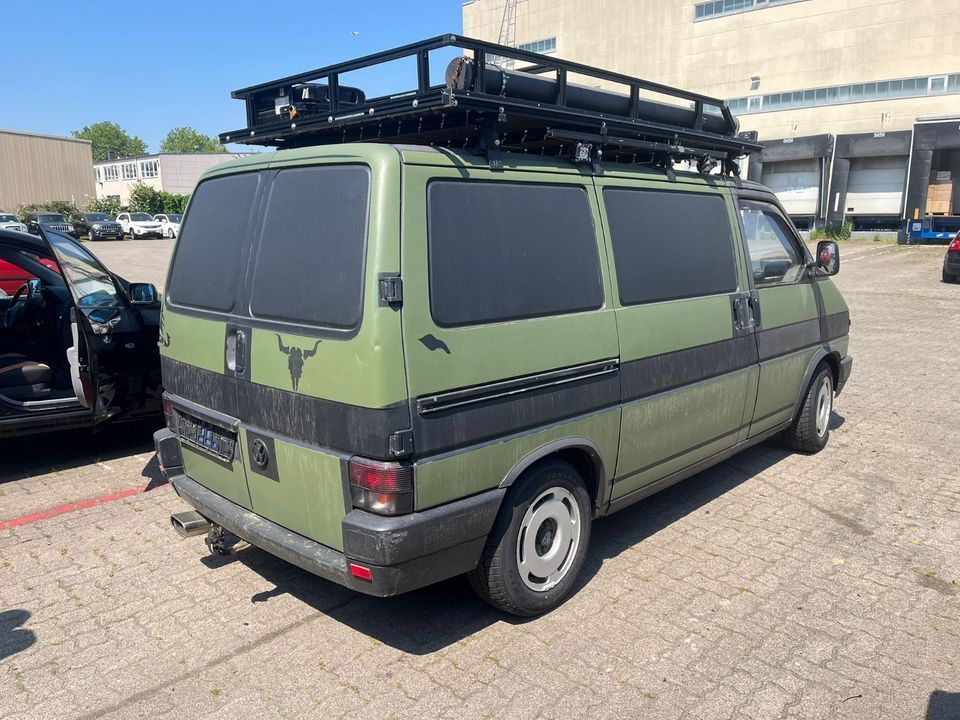 VW T4 Transporter 2,0 Benzin Campingwagen in Quickborn