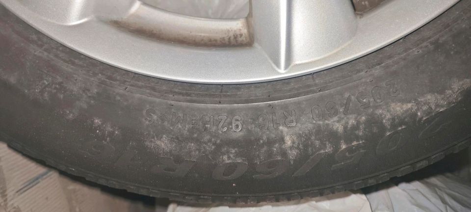 Alufelgen mit Reifen 205/16 R16 92H in Castrop-Rauxel