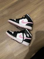 Air Jordan 1 Mid Weiß Pink Damenschuh Frankfurt am Main - Ostend Vorschau