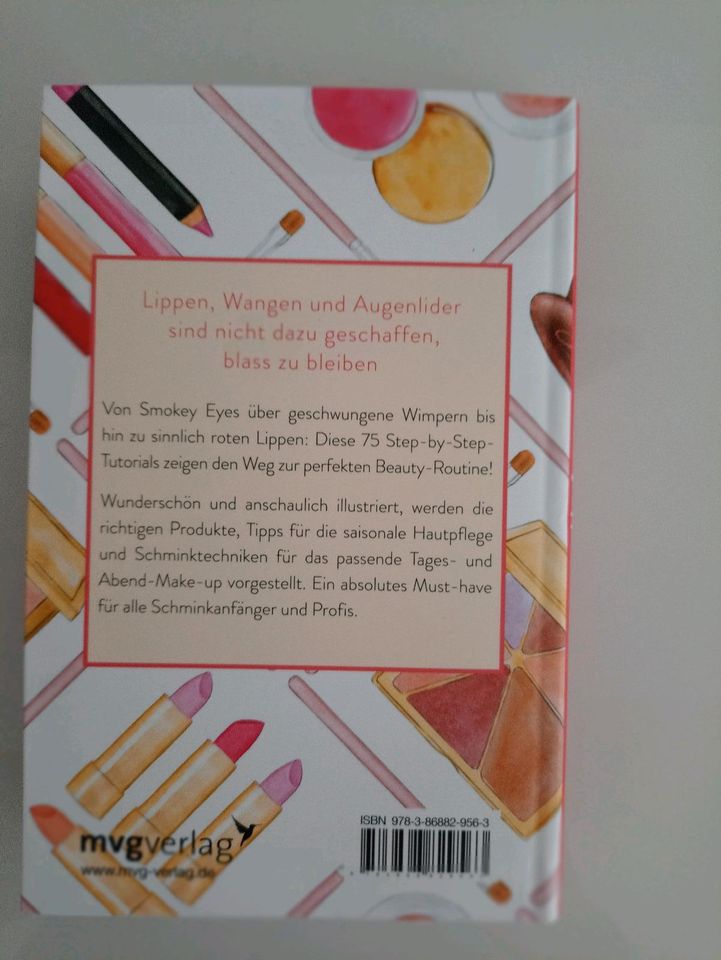 Make-up - 75 Tutorials  / Buch / Versand gratis in Pullach