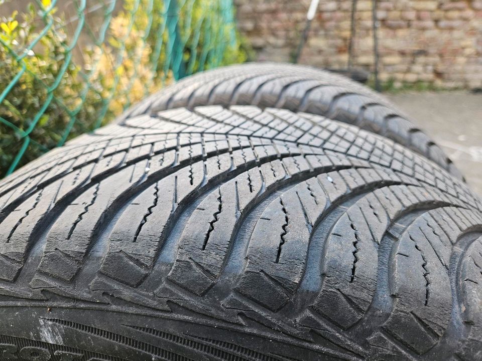 GoodYear 2×Allwetterreifen in Saarbrücken