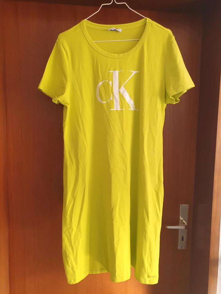 Calvin Klein Damen, Kurzärmeliges T-Shirt, Lässiges Kleid in Hallstadt