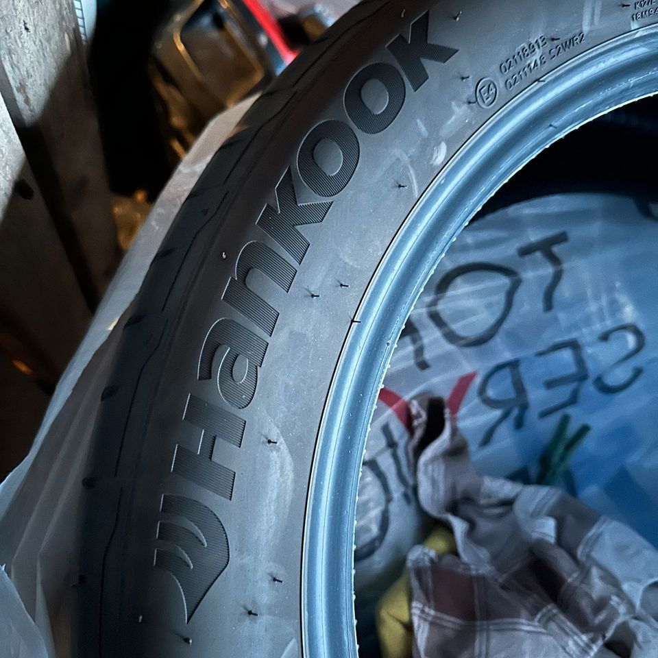 1 Stück Hankook Ventus S1 evo 3 255/45 R20 ev (Enyaq) in Dresden