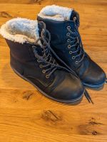 Mädchen/Damen Winterstiefel in Größe 38 Berlin - Mahlsdorf Vorschau